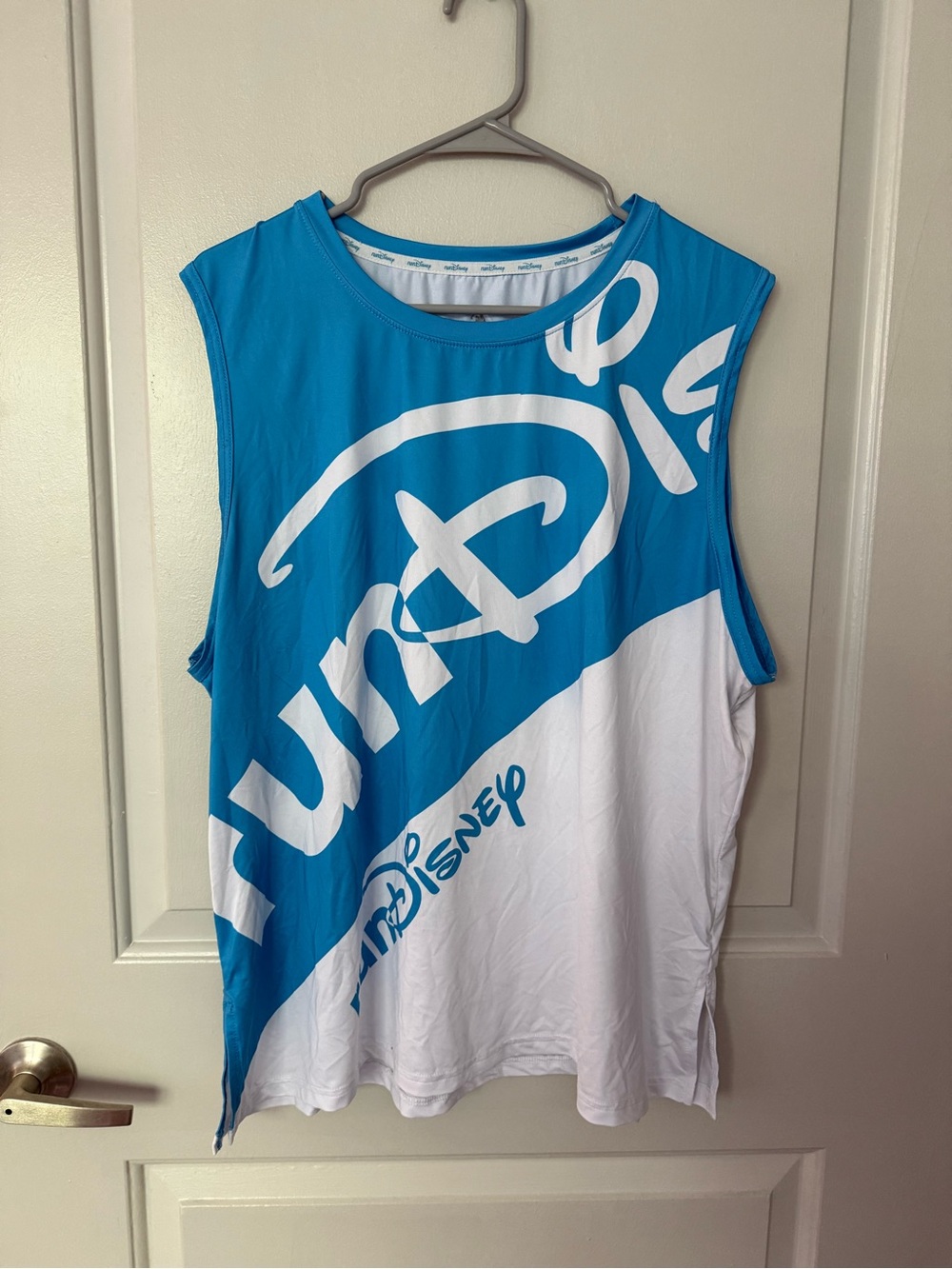 Rundisney white and blue tank top 2XL